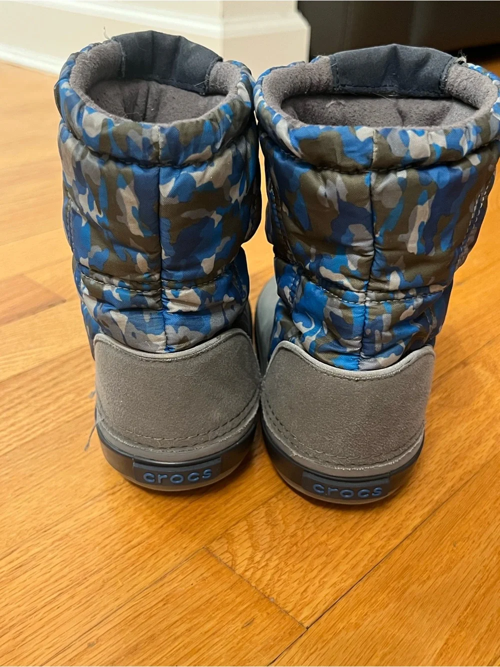 CROCS Kids Blue & Gray Camo Insulated Rain snow Boots